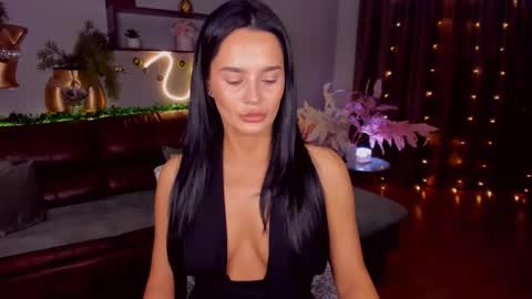 DanaMiers online show from December 23, 2025, 4:10 am