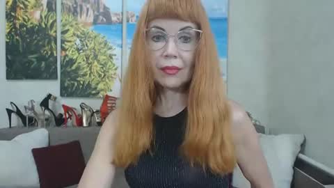 Snapshot of danceglory chatting on August 5, 2026, 2:31 pm Danceglory online show from August 5, 2026, 2:31 pm
