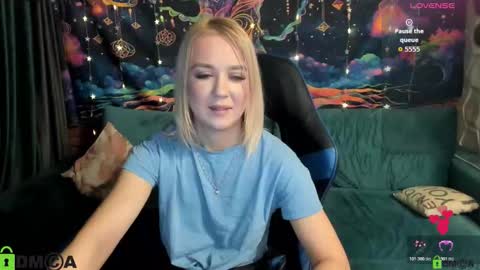 Snapshot of dances_queen chatting on February 27, 2026, 8:25 am dances_queen online show from February 27, 2026, 8:25 am