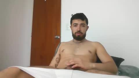 Snapshot of dani3l9905 chatting on November 11, 2025, 5:57 pm dani3l9905 online show from November 11, 2025, 5:57 pm