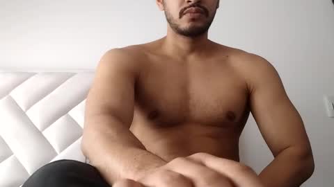 dani587378 online show from February 11, 2025, 5:40 pm