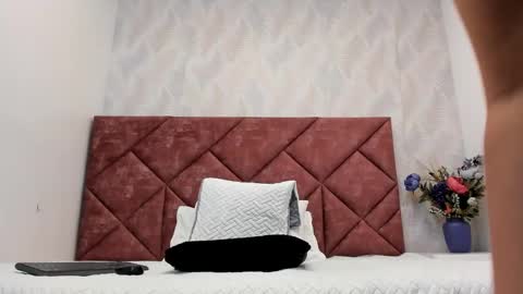 Snapshot of dania_moore_ chatting on December 24, 2024, 2:44 pm JANE online show from December 24, 2024, 2:44 pm