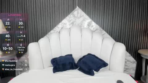  Daniela  online show from October 22, 2025, 9:03 pm