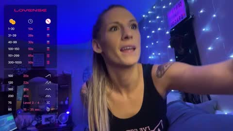 Snapshot of danidragon69 chatting on December 14, 2024, 11:50 am Dani Dragon online show from December 14, 2024, 11:50 am