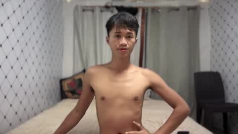 daniel_griffin online show from November 13, 2025, 1:04 am