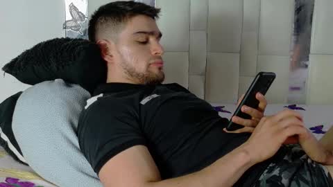 Snapshot of daniel_ova chatting on March 5, 2025, 6:01 pm Sexy Dani online show from March 5, 2025, 6:01 pm