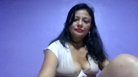 daniela_love1 online show from June 2, 2026, 12:01 am