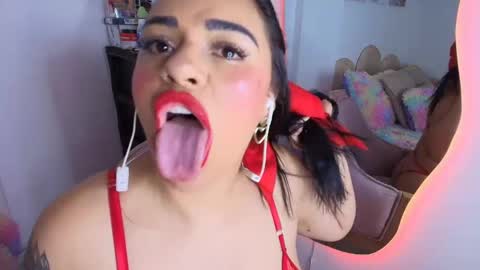 I think I will close this page please leave me a message if you want to know about me online show from October 7, 2025, 7:44 pm