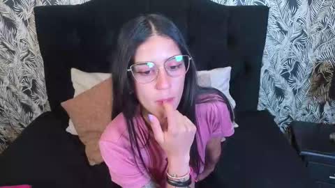 danielamonroe online show from February 10, 2026, 9:52 pm