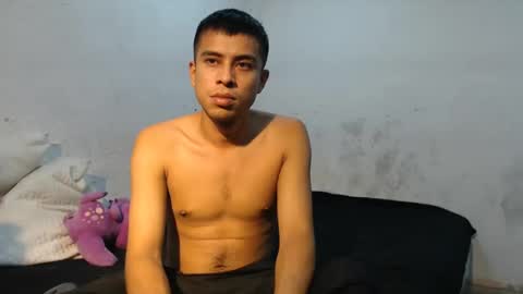 Snapshot of danielitopapii chatting on December 30, 2024, 2:53 am danielitopapii online show from December 30, 2024, 2:53 am