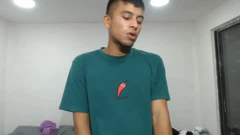Snapshot of danielitopapii chatting on February 18, 2025, 10:58 pm danielitopapii online show from February 18, 2025, 10:58 pm