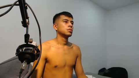 Snapshot of danielitopapii chatting on March 7, 2025, 2:56 pm danielitopapii online show from March 7, 2025, 2:56 pm