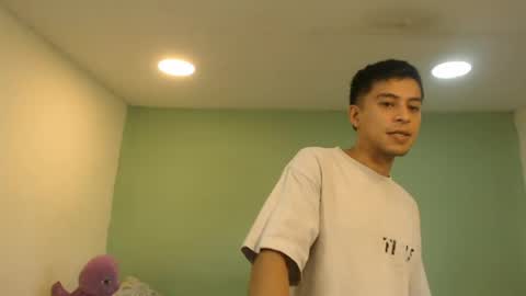 Snapshot of danielitopapii chatting on June 23, 2026, 3:43 pm danielitopapii online show from June 23, 2026, 3:43 pm