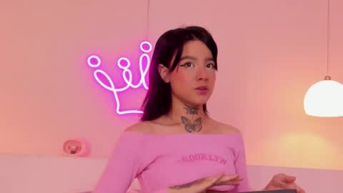 danielle_castillo online show from February 28, 2026, 7:26 pm