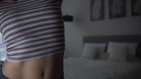 Snapshot of danielle_thomas chatting on September 13, 2025, 3:23 pm Danielle online show from September 13, 2025, 3:23 pm