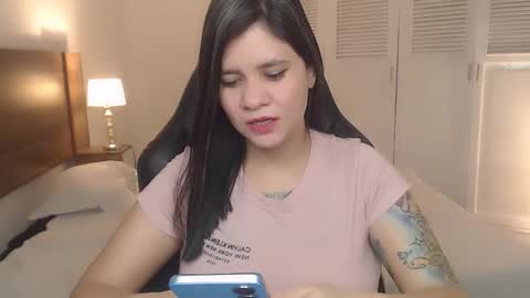 daniellerain online show from March 10, 2026, 5:07 pm