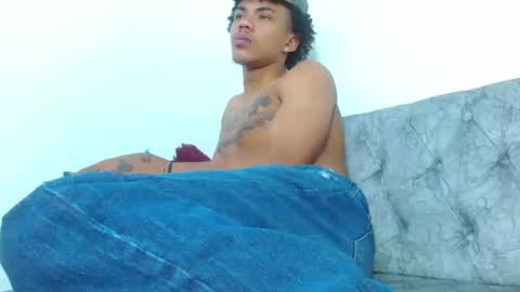 JUAN online show from January 17, 2025, 1:46 pm