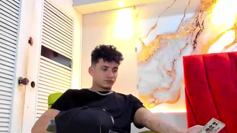 Dani online show from November 25, 2025, 4:12 am