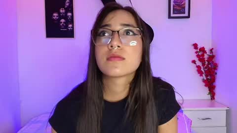 Snapshot of daniifranco chatting on April 16, 2026, 2:56 am daniela online show from April 16, 2026, 2:56 am