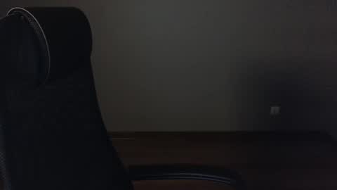 Snapshot of danila_trezzini chatting on May 27, 2026, 1:57 am danila online show from May 27, 2026, 1:57 am