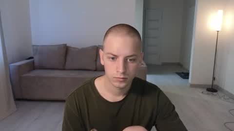 Snapshot of danila_trezzini chatting on July 2, 2026, 2:44 am danila online show from July 2, 2026, 2:44 am