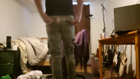 Snapshot of danimal5000 chatting on December 2, 2024, 6:54 pm danimal5000 online show from December 2, 2024, 6:54 pm