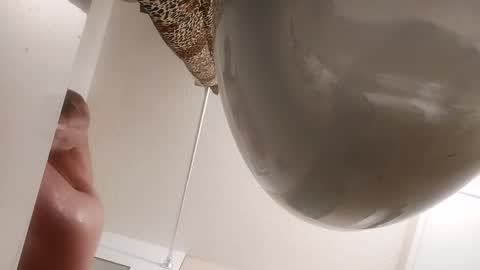 Snapshot of danimal5000 chatting on September 18, 2025, 6:15 am danimal5000 online show from September 18, 2025, 6:15 am