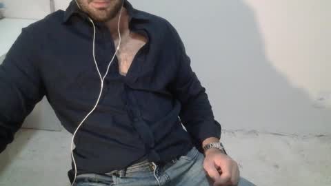 Snapshot of danioli614 chatting on November 20, 2025, 10:42 pm Dani Oli online show from November 20, 2025, 10:42 pm