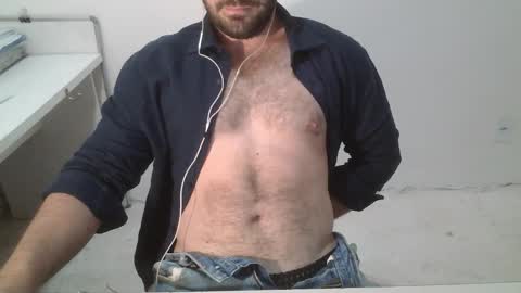 Snapshot of danioli614 chatting on November 25, 2025, 11:38 pm Dani Oli online show from November 25, 2025, 11:38 pm