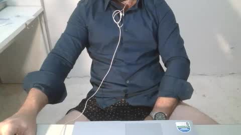 Snapshot of danioli614 chatting on November 26, 2025, 10:33 pm Dani Oli online show from November 26, 2025, 10:33 pm