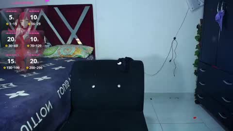 danisabrownn online show from March 12, 2025, 12:57 pm