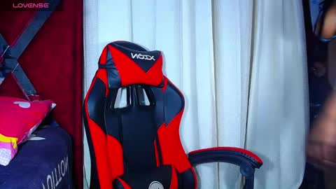 danisabrownn online show from October 27, 2025, 7:18 pm