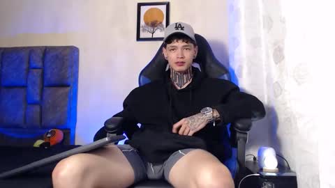 Dann Brown online show from November 22, 2025, 1:15 am