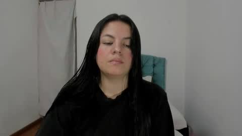 Snapshot of danna_1111 chatting on February 3, 2025, 4:52 pm danna online show from February 3, 2025, 4:52 pm