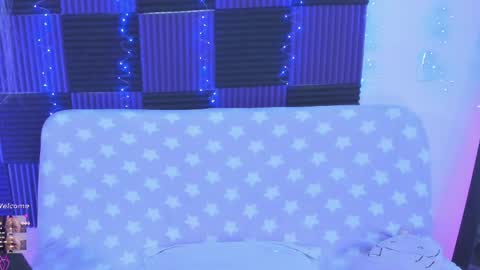 Snapshot of danna__castle chatting on June 2, 2026, 4:36 am Dannacastle online show from June 2, 2026, 4:36 am