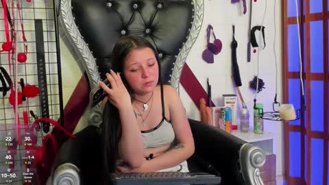 Danna  online show from March 17, 2026, 12:08 pm