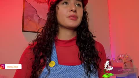 Snapshot of danna_lovs chatting on January 3, 2025, 3:01 pm Danna Lovs online show from January 3, 2025, 3:01 pm