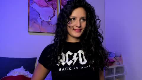 Snapshot of danna_lovs chatting on January 13, 2025, 2:11 pm Danna Lovs online show from January 13, 2025, 2:11 pm