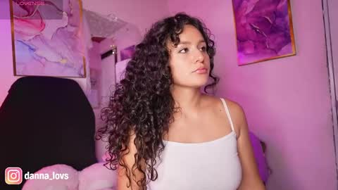 Danna Lovs online show from March 30, 2026, 10:27 am