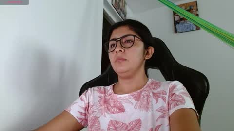 Danna online show from March 2, 2026, 9:43 pm