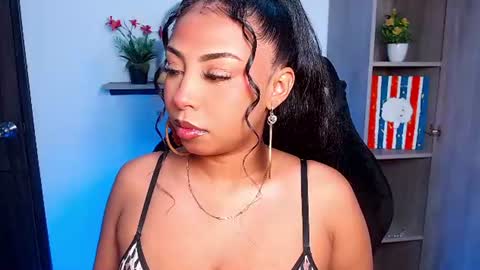Snapshot of danna_schmidt23 chatting on June 12, 2026, 11:20 am Danna online show from June 12, 2026, 11:20 am
