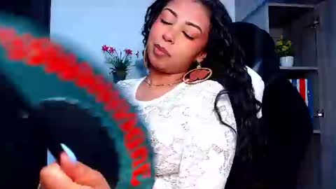 Snapshot of danna_schmidt23 chatting on June 19, 2026, 2:32 pm Danna online show from June 19, 2026, 2:32 pm