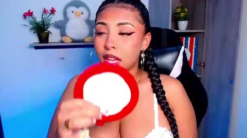 Snapshot of danna_schmidt23 chatting on July 26, 2026, 8:10 am Danna online show from July 26, 2026, 8:10 am