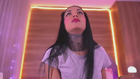 Danna Berlin  online show from February 27, 2026, 7:25 pm