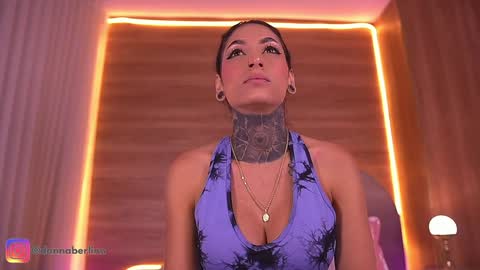 Danna Berlin  online show from March 24, 2026, 7:19 pm