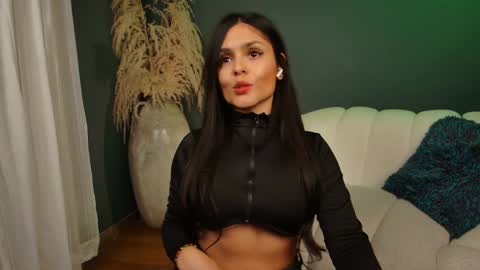 Danna online show from February 3, 2025, 11:26 pm