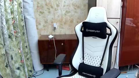 HilmarZ online show from September 18, 2025, 4:31 pm