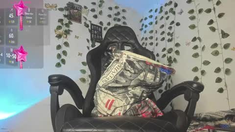 danny_phantom_09 online show from January 24, 2025, 2:18 am