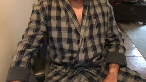 dannybuoy2 online show from December 15, 2024, 10:18 am