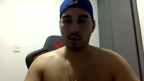 Snapshot of dannyhot9 chatting on January 19, 2025, 1:43 am Dannyhot9 online show from January 19, 2025, 1:43 am